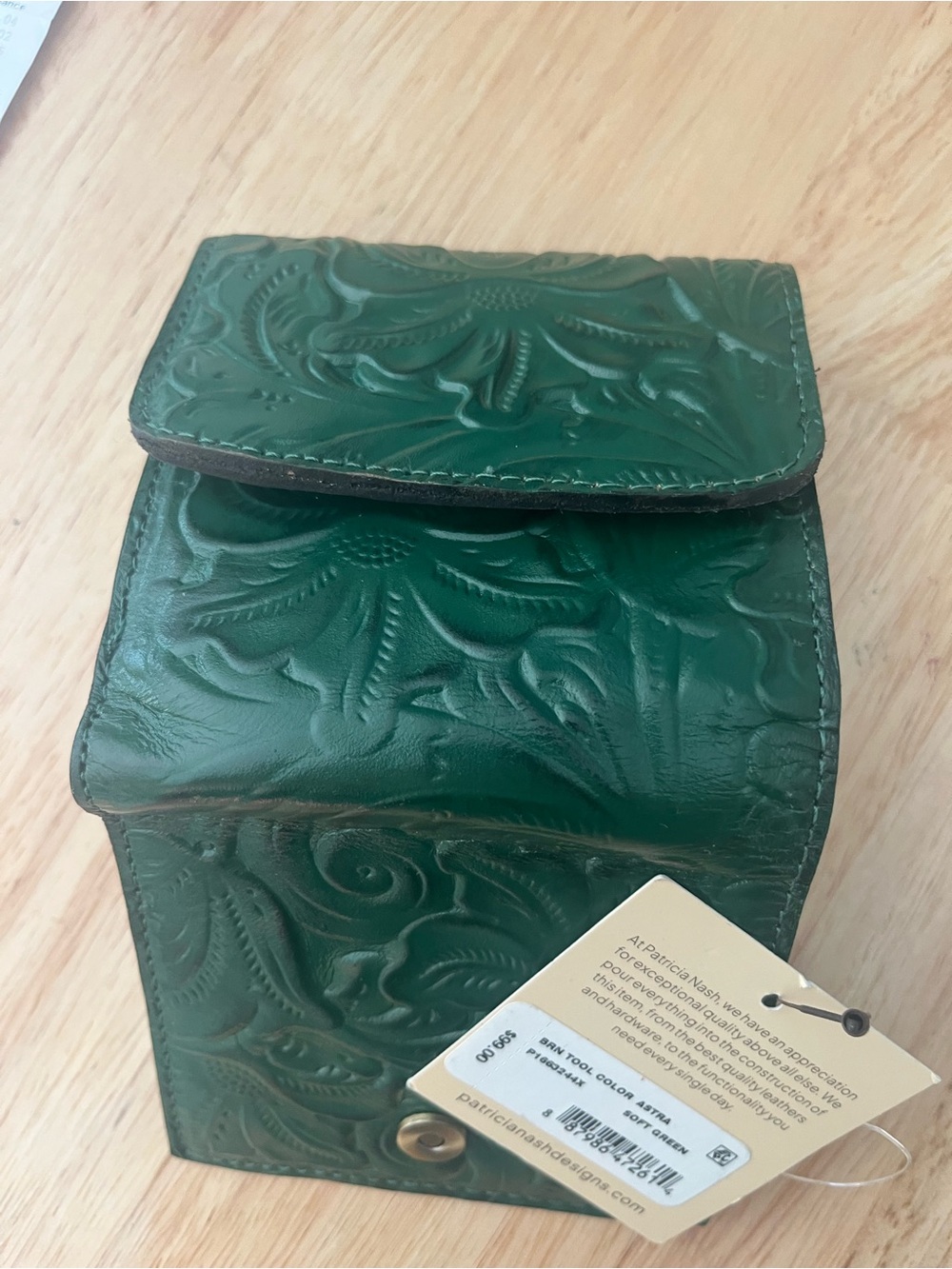 Patricia Nash Astra tooled Green Embossed Leather Wallet NWT - Picture 7 of 8